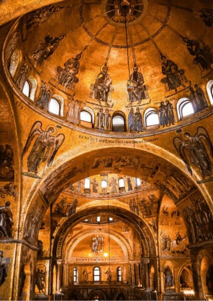 St Marks Basilica golden mosaics interior guided tour Vivovenetia