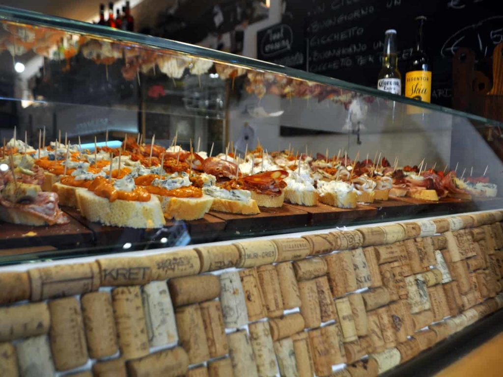 Best Cicchetti in Venice: self-guided tour with tastings!