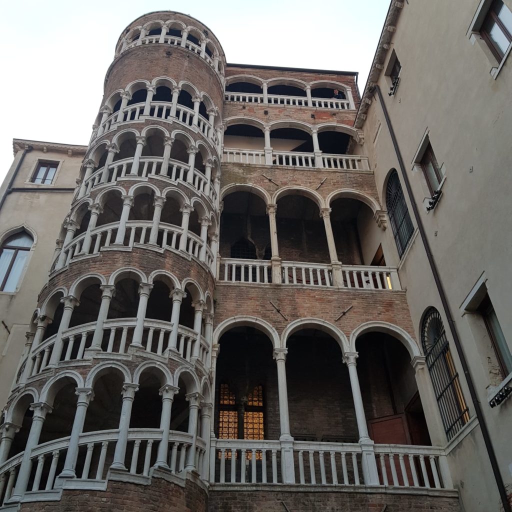 scala-contarini-bovolo-marvel-venice-visit