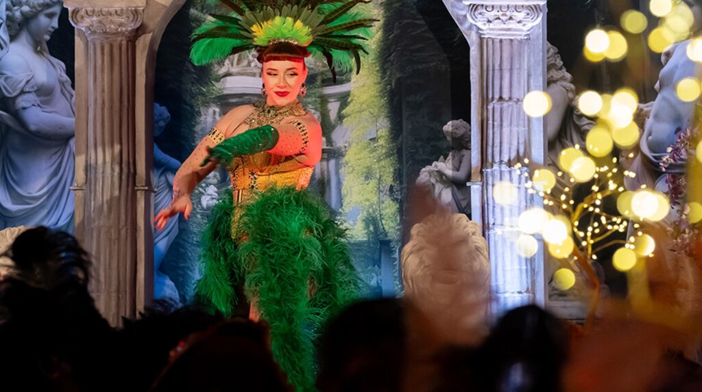 Carnival in Love Grand Ball show