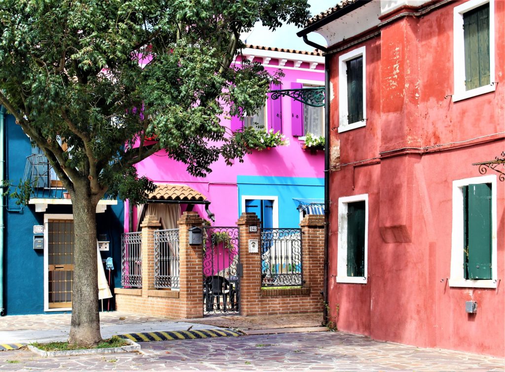 sleeping burano venice italy vivovenetia