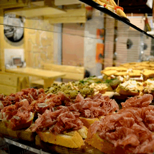 bacaro tour Venice, cicchetti delicacies