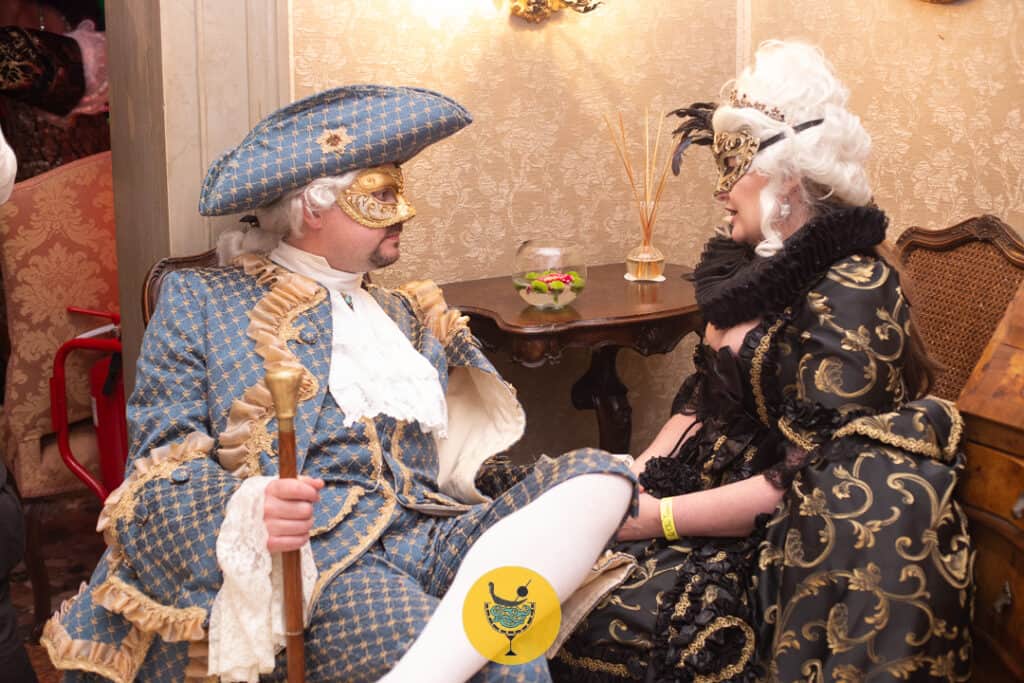 Cena di gala con costume a Venezia