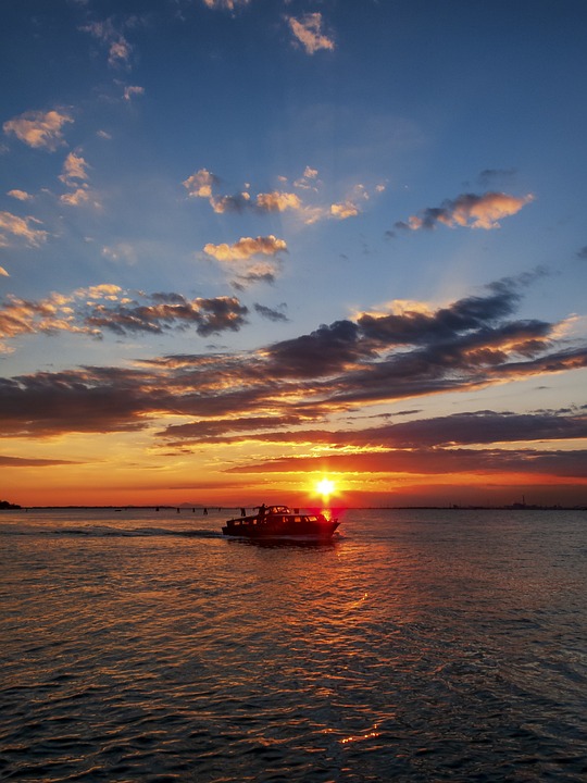 Sunset venice Vivovenetia