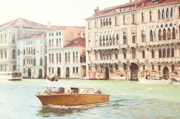 water taxi boat tour venice italy vivovenetia