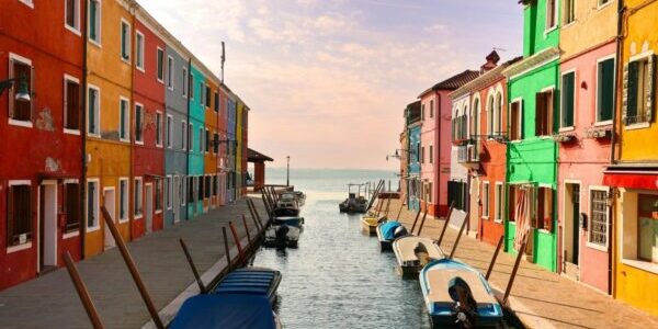 Day trips from Venice to Burano