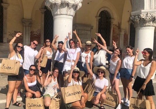 Caccia tesoro Venezia addio nubilato