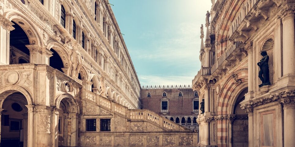 Doge palace tour vivovenetia