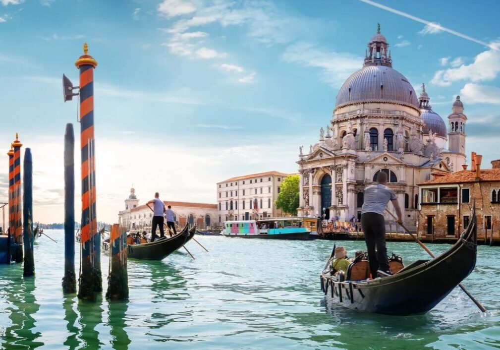 best gondola ride tour venice vivovenetia
