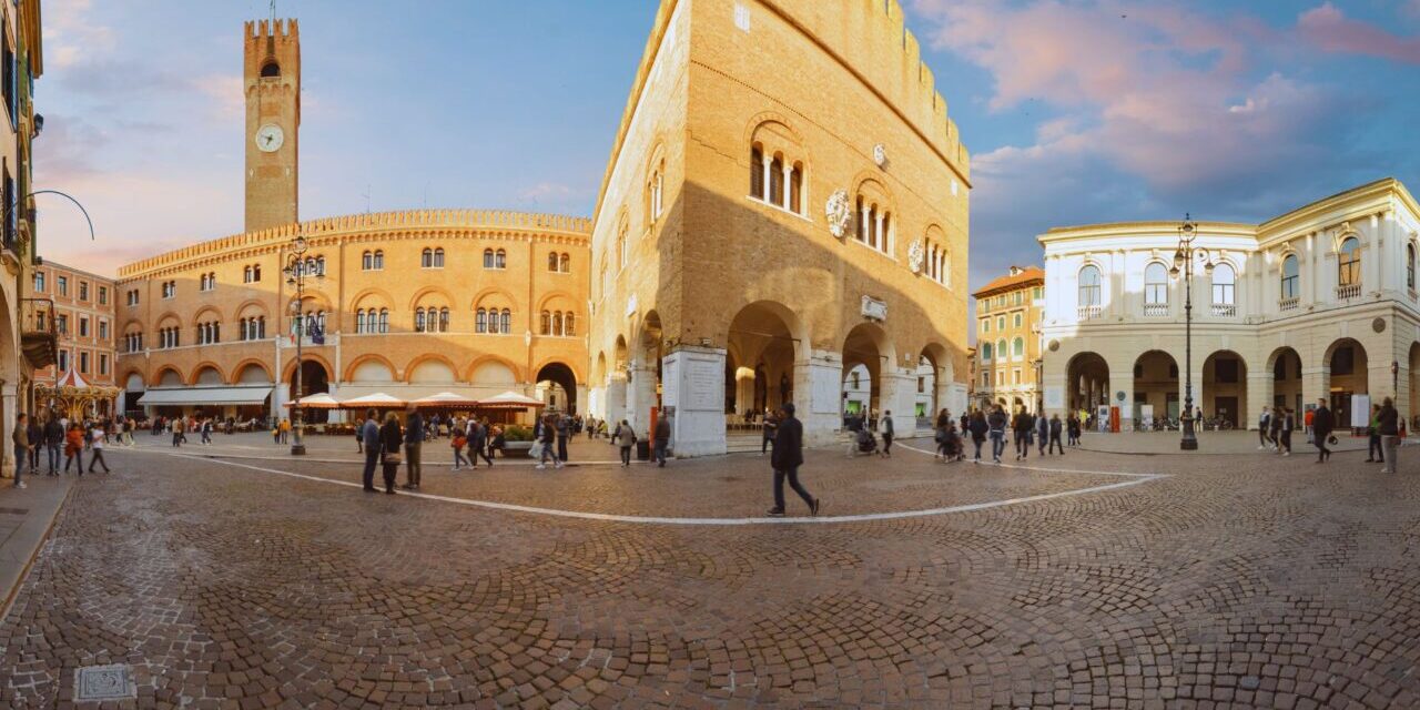 Treviso tour Piazza dei Signori