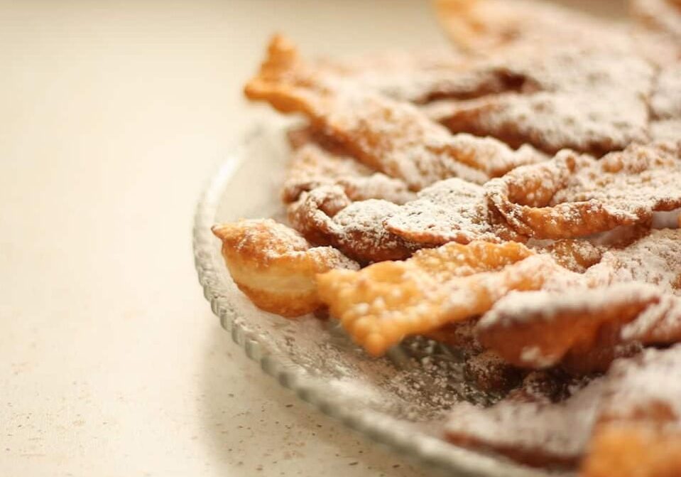 Venetian traditions frittelle galani