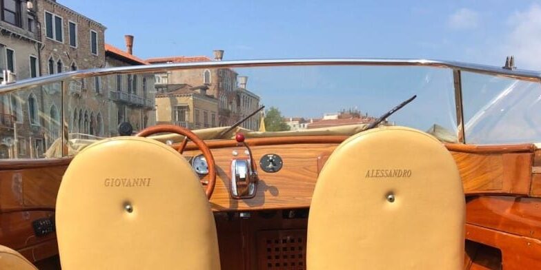 Water-taxi-Venezia