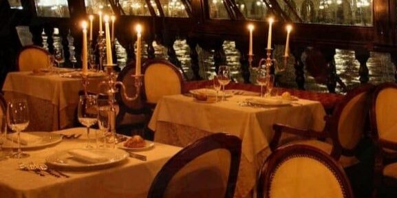 dinner on board venice vivovenetia