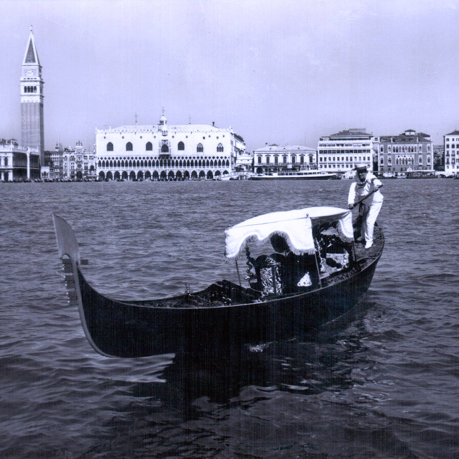gondoliers 50s venice vivovenetia