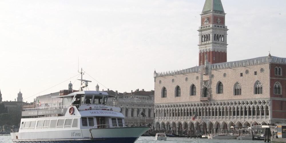 venice to punta sabbioni - boat transfer vivovenetia