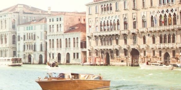 water taxi boat tour venice italy vivovenetia