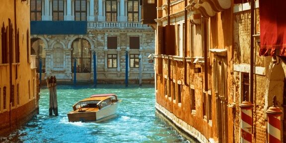water taxi venice vivovenetia